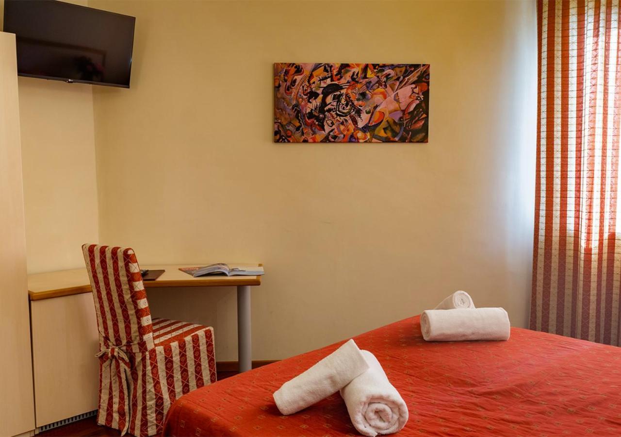 Hotel Caprice Avigliana Exterior foto