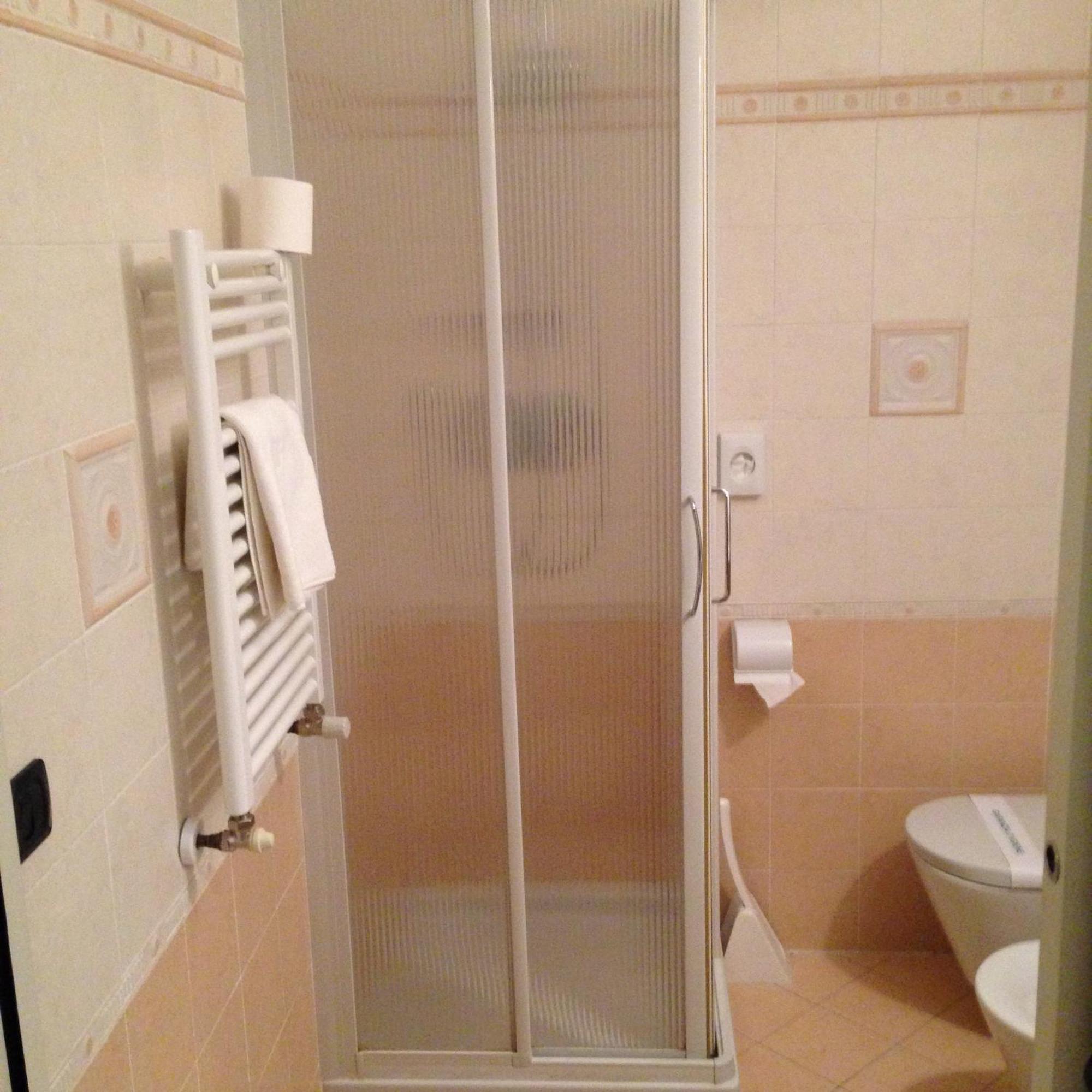 Hotel Caprice Avigliana Habitación foto